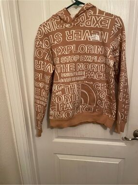 The North Face Boys Allover Logo Hoodie size XL (14/16)
